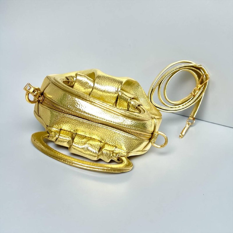 Glow bag in Gold